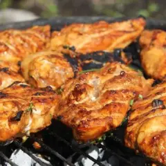 Soczyste filety z kurczaka na grillu - idealny przepis na lato