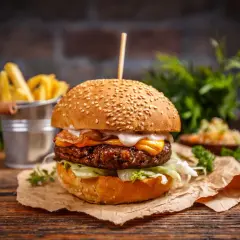 Jakie mięso wołowe na burgera? Odkryj najlepsze kawałki dla smaku