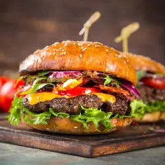 Jak się robi burgery – prosty przepis na idealne domowe burgery