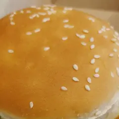 Ile kosztuje hamburger w Mc? Zaskakujące ceny w różnych miastach