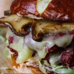 Jak zrobić sos do hamburgerów – prosty przepis na pyszny smak