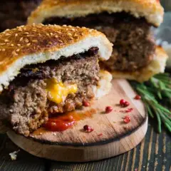Jak zrobić hamburgery z mięsa mielonego – łatwy przepis na pyszne danie