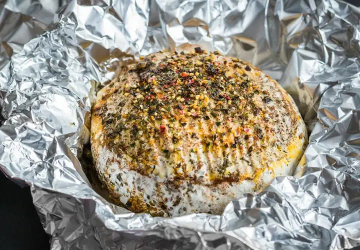 Jak zrobić camembert na grillu – prosty przepis na pyszne danie