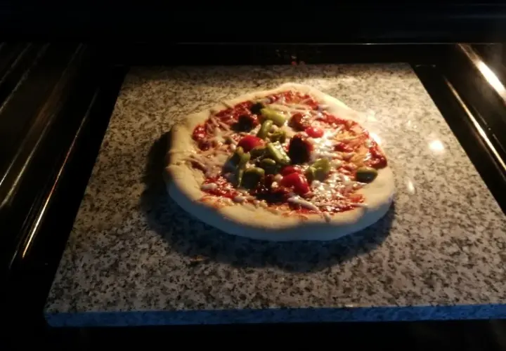 Jaki kamień do pizzy: wybierz najlepszy materiał dla idealnej pizzy