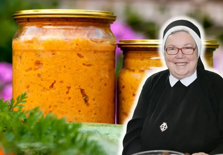 Słoiki z domowym, pomarańczowym **keczupem z cukinii siostry Anastazji**. Uśmiechnięta zakonnica w tle.