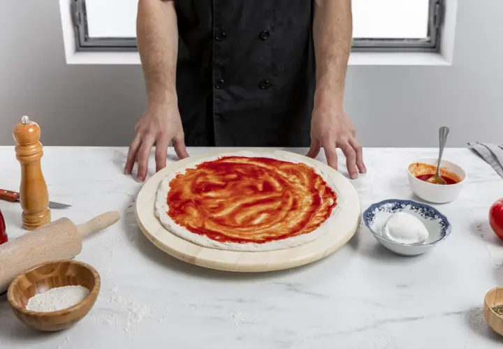Jak zrobić pizzę margherita - prosty przepis na idealne ciasto