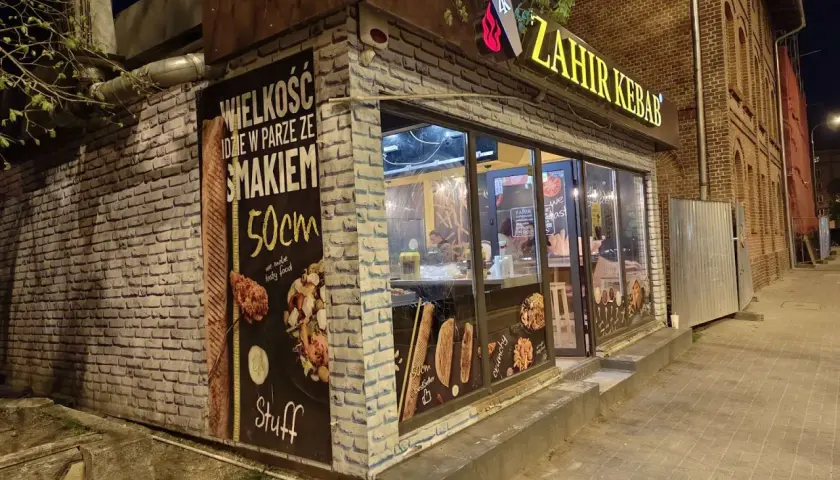 Zahir Kebab: wielkość i smak 50 cm. Sprawdź cennik i zamów pyszne jedzenie.