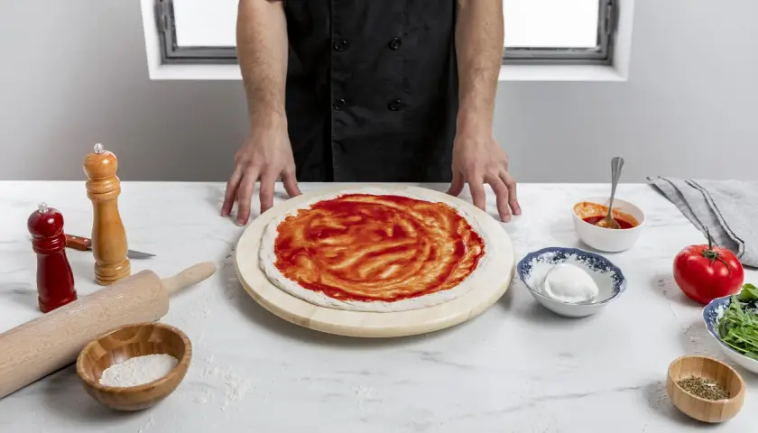Jak zrobić pizzę margherita - prosty przepis na idealne ciasto