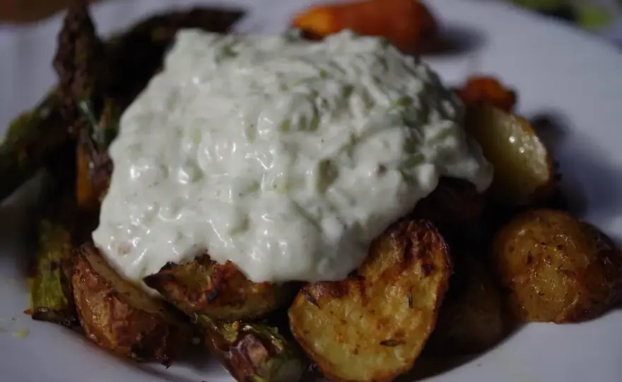 Tzatziki - Jak zrobić idealny sos grecki? Uniknij 5 błędów!