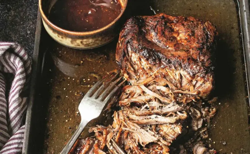 Pulled Pork z Grilla - Jak Zrobić Szarpaną Wieprzowinę Idealną?
