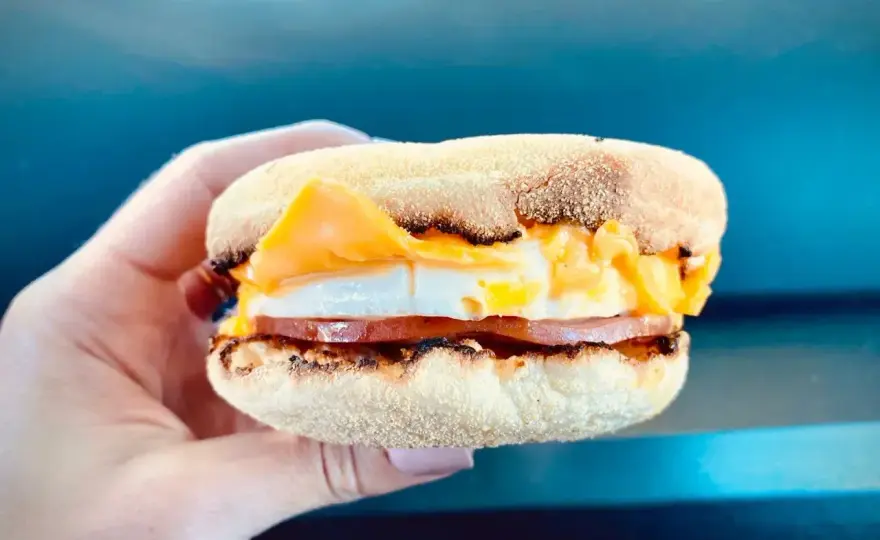 Farmerski McMuffin - Czy to śniadanie dla Ciebie? Analiza!