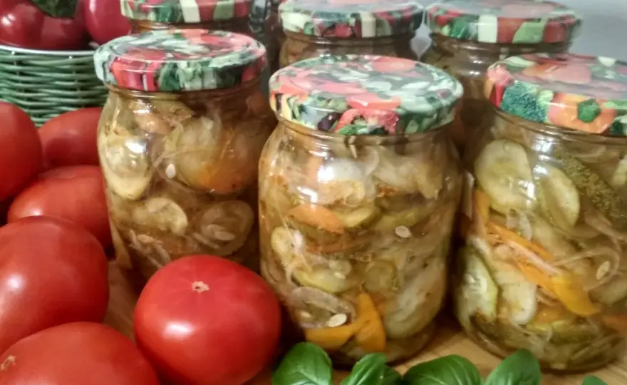 Ogórki w zalewie gyros - chrupiące do kebaba i obiadu