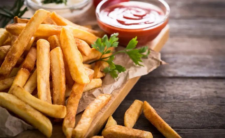 Jakie ziemniaki na frytki? Wybierz idealne odmiany!