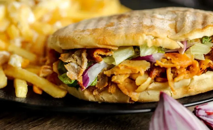 Knysza – Wrocławski street food, który musisz poznać!