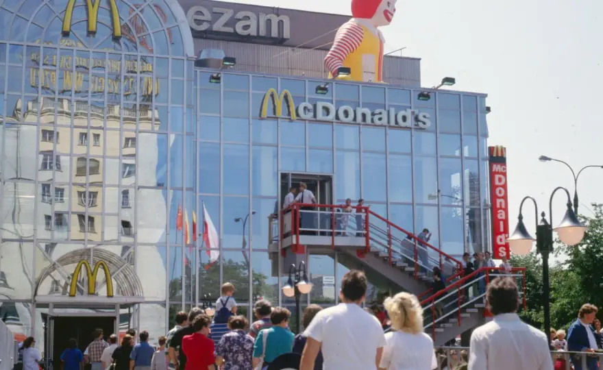 Pierwszy McDonald's w Polsce - Kiedy i gdzie?
