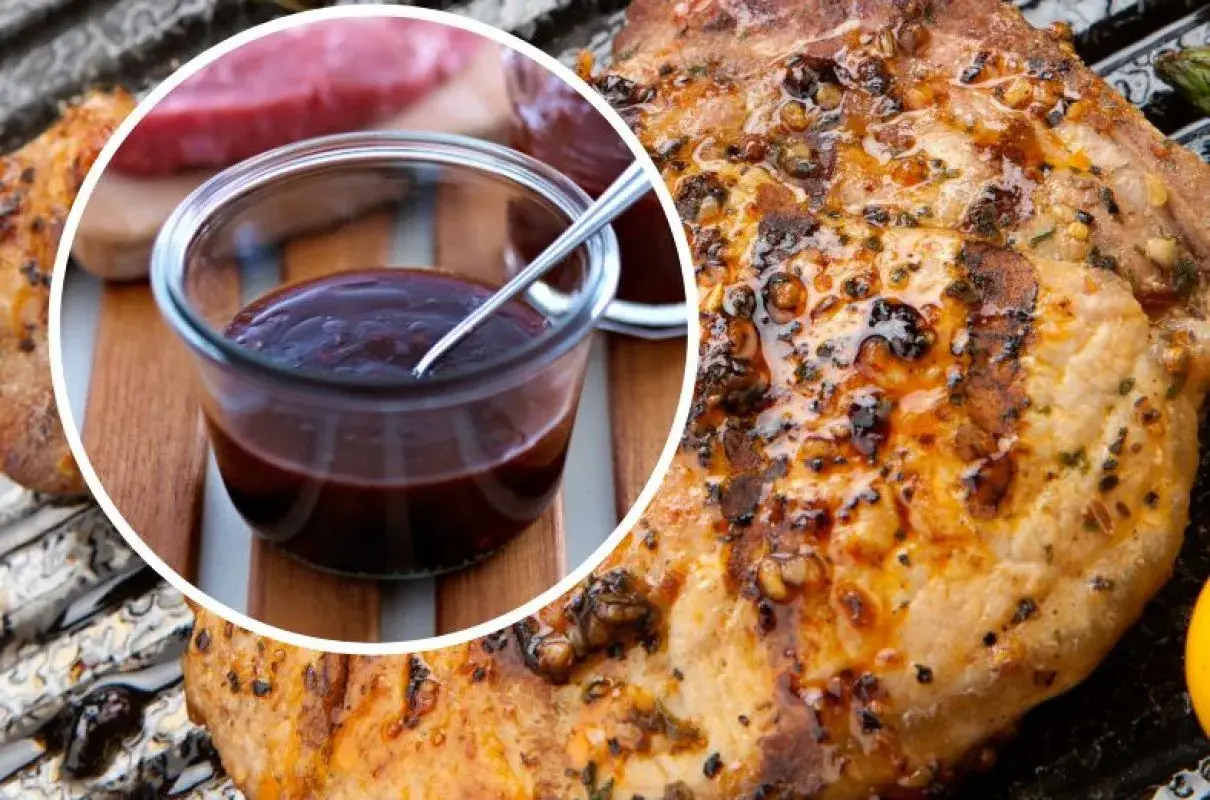 Soczysty schab na grilla, polany aromatycznym sosem BBQ. Idealny na letnie wieczory.